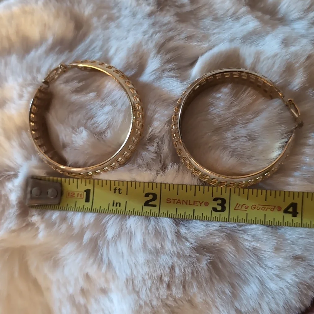Vintage Gold Toned Hoop Earrings - Picture 9 of 10
